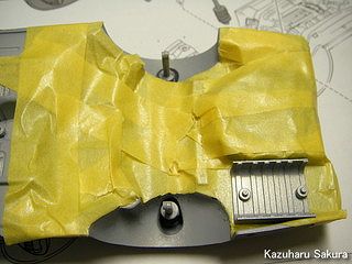 アオシマ JZX90 トヨタ・マークⅡ 2.5 グランデG（1/24）  シャーシ塗装のためのマスキング