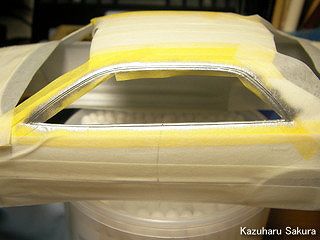 アオシマ JZX90 トヨタ・マークⅡ 2.5 グランデG（1/24）  サイドガラス周辺の塗装２