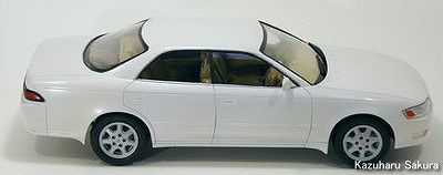 アオシマ JZX90 トヨタ・マークⅡ 2.5 グランデG（1/24）　完成画像3