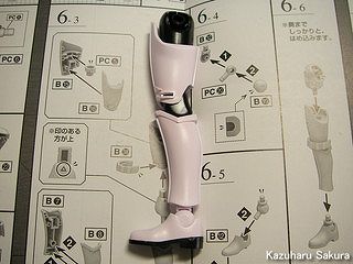 バンダイ ストームトルーパー (1/12) 製作記 ～ 右脚の組み立て１