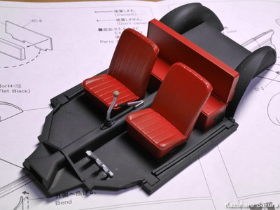 1/24 GSIクレオス カルマン・ギア 製作記 ～ 内装の塗装と組み立て