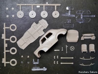 ﻿エレール 1/43 シトロエン2CV・ルノー4CV 製作記 ～ ルノー4CVの製作 その１