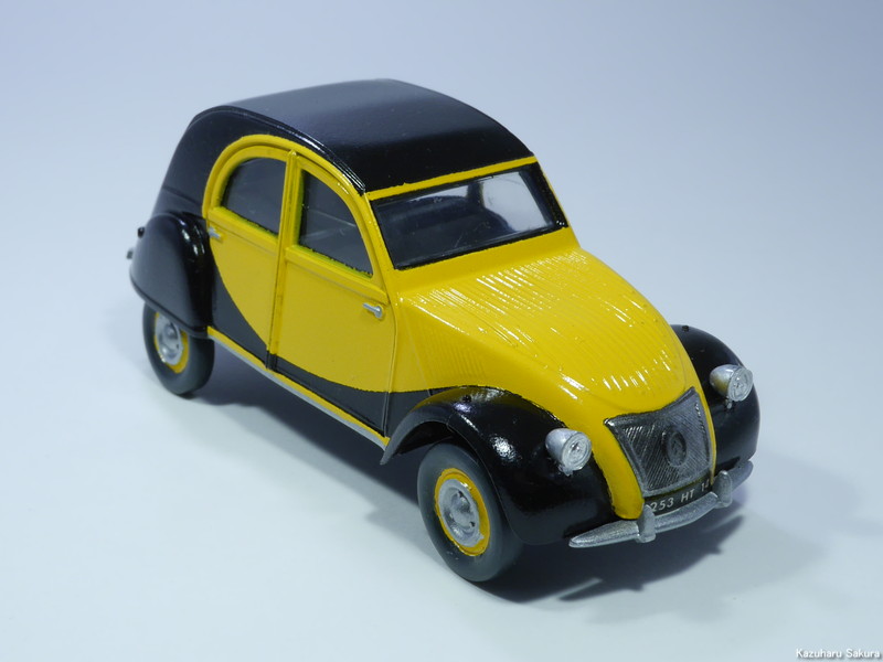 ﻿エレール 1/43 シトロエン2CV・ルノー4CV 完成画像 ～ シトロエン2CV