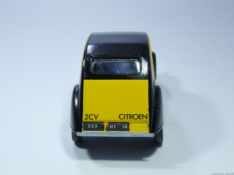 ﻿エレール 1/43 シトロエン2CV・ルノー4CV 完成画像 ～ シトロエン2CV