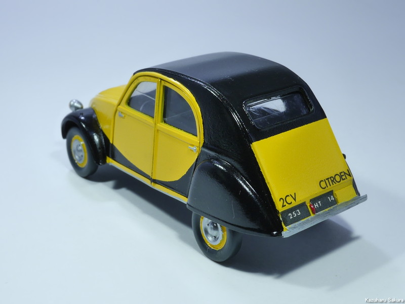 ﻿エレール 1/43 シトロエン2CV・ルノー4CV 完成画像 ～ シトロエン2CV