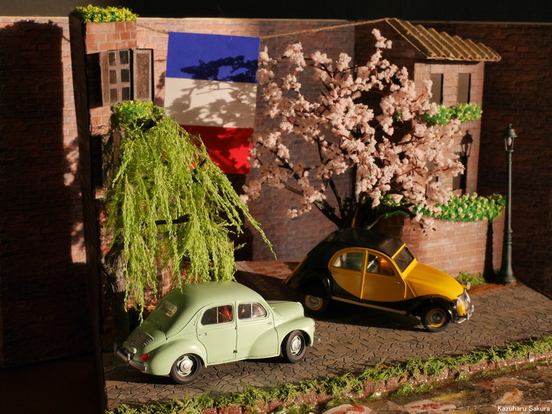 ﻿エレール 1/43 シトロエン2CV・ルノー4CV ジオラマ制作記 ～ ジオラマ完成画像