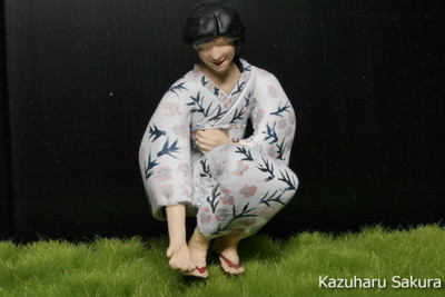 ﻿1/24 Kazuharu Sakura original ﻿櫻和春オリジナル 1/24 灯籠 ジオラマ制作記 ～ 燈籠を流す浴衣を着た女性フィギュアの制作１８