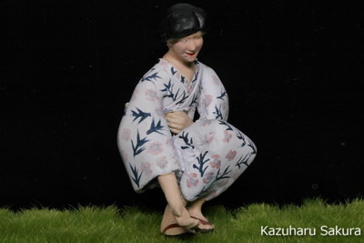﻿1/24 Kazuharu Sakura original ﻿櫻和春オリジナル 1/24 灯籠 ジオラマ制作記 ～ 燈籠を流す浴衣を着た女性フィギュアの制作１９