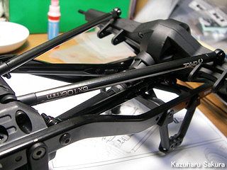 Axial(アキシャル)・SCX10・ランドクルーザー40・トラギー 製作記 ～ リヤアクスルの取り付け