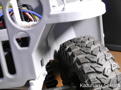 AXIAL SCX10 シャーシに DRAGON 1/4Ton 4x4 Truck(1/6 Scale) （ジープ・JEEP）のボディを載せる