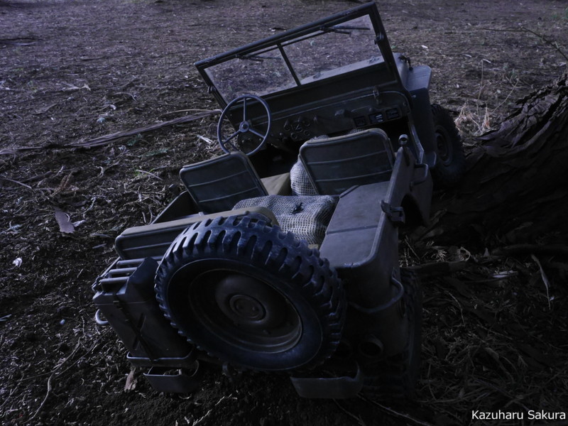 AXIAL SCX10 シャーシに DRAGON 1/4Ton 4x4 Truck(1/6 Scale) （ジープ・JEEP）のボディを載せる