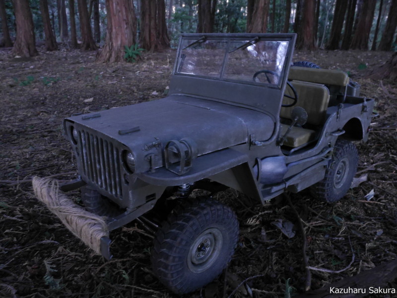 AXIAL SCX10 シャーシに DRAGON 1/4Ton 4x4 Truck(1/6 Scale) （ジープ・JEEP）のボディを載せる