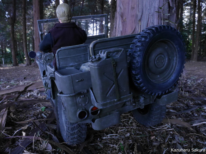 AXIAL SCX10 シャーシに DRAGON 1/4Ton 4x4 Truck(1/6 Scale) （ジープ・JEEP）のボディを載せる